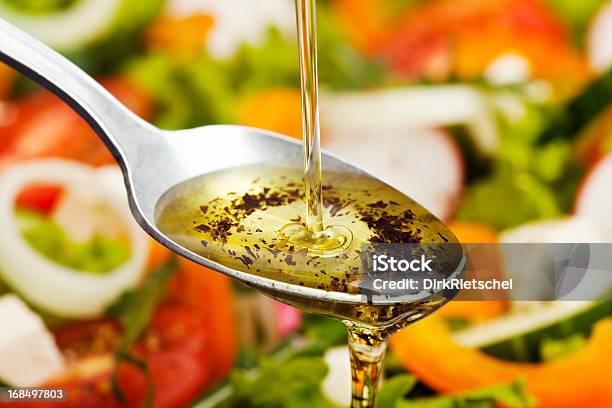 Salatdressing Stockfoto und mehr Bilder von Olivenöl - Olivenöl, Salatdressing, Essig