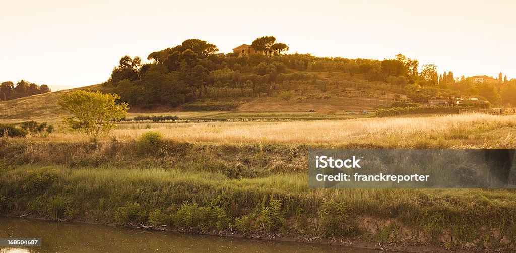 Campagna al tramonto in Toscana, Italia - Foto stock royalty-free di Agricoltura