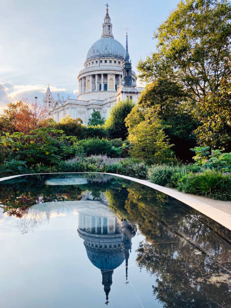 istock Reflection view of St Paul's Cathedral 1685109280