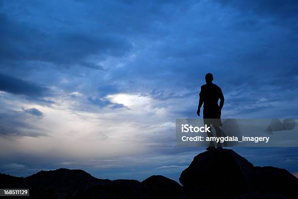 Silhouette Mann Und Dramatischer Himmel Stockfoto und mehr Bilder von Albuquerque - Albuquerque, Aussicht genießen, Blau