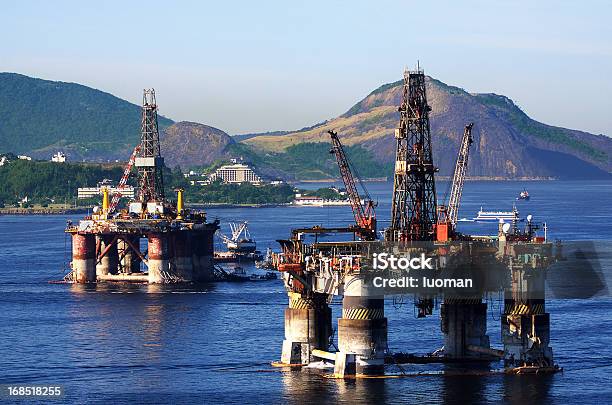 Piattaforma Petrolifera Offshore - Fotografie stock e altre immagini di Arrugginito - Arrugginito, Rimuovere, Acqua