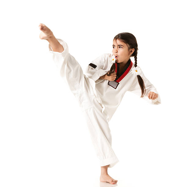 niño de karate - martial arts women tae kwon do black belt fotografías e imágenes de stock