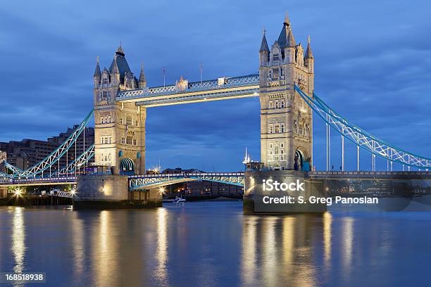 Tower Bridge Stockfoto und mehr Bilder von Architektur - Architektur, Beleuchtet, Britische Kultur