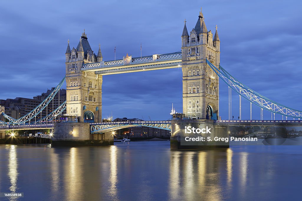 Tower Bridge - Photo de Angleterre libre de droits