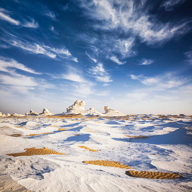 desierto blanco - white desert fotografías e imágenes de stock