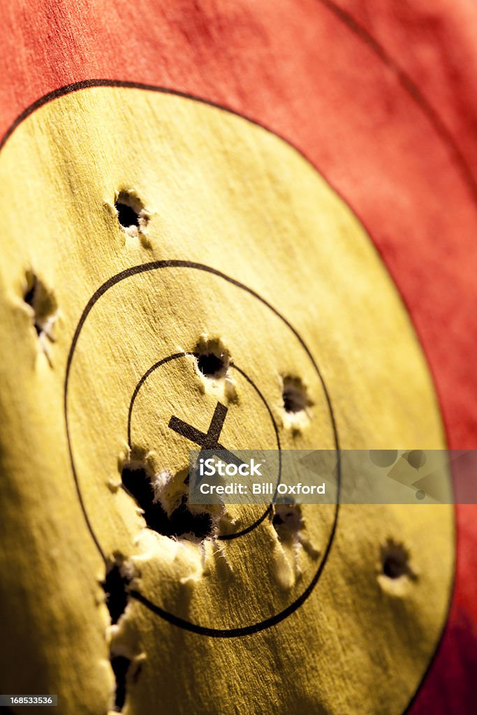 Cible avec des trous - Photo de Cible - Matériel de sport libre de droits