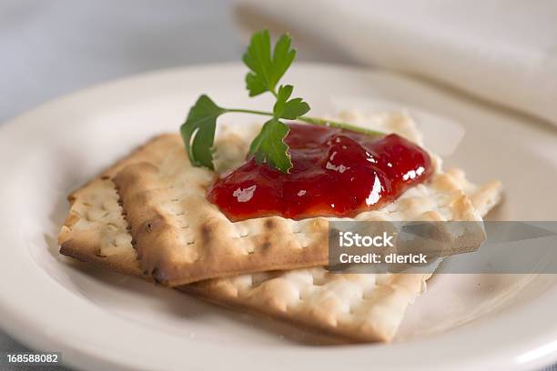 Peças Partidas De Ovo Pão Ázimo - Fotografias de stock e mais imagens de Biscoito Salgado - Biscoito Salgado, Comida, Comida e Bebida