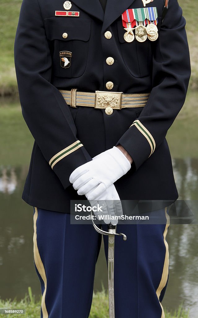 États-Unis-soldat debout à l'Attention de - Photo de Armée libre de droits