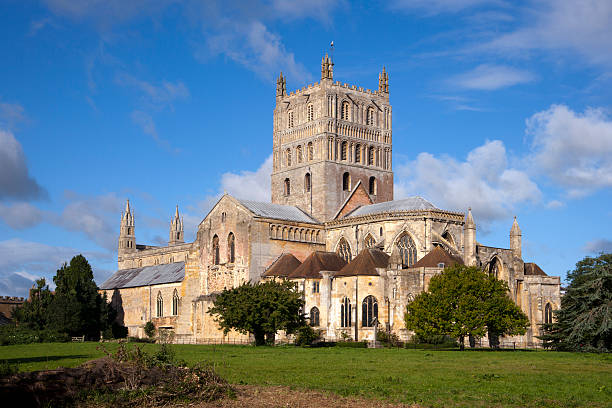 pintoresca gloucestershire-abadía de tewkesbury - tewkesbury abbey fotografías e imágenes de stock