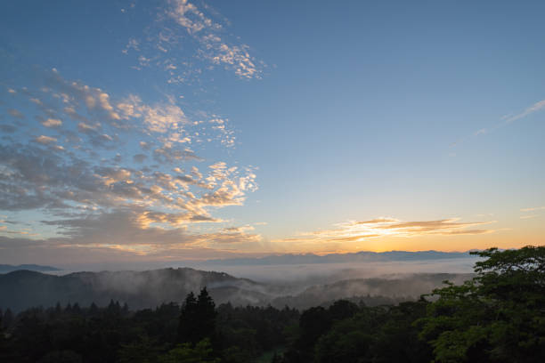 A pleasant morning with a sea of clouds