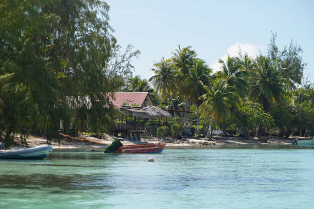 istock Rangiroa atoll - Tuamotu islands -  French Polynesia 1686105643