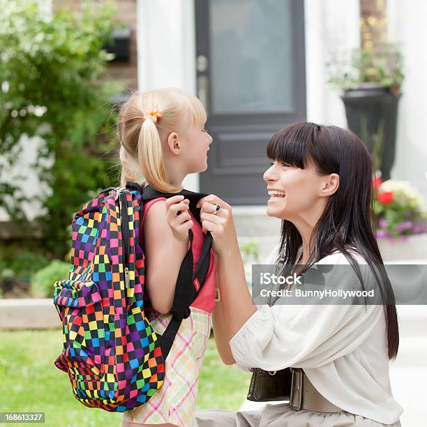 Back To School 배낭에 대한 스톡 사진 및 기타 이미지 - 배낭, 신남, 아이