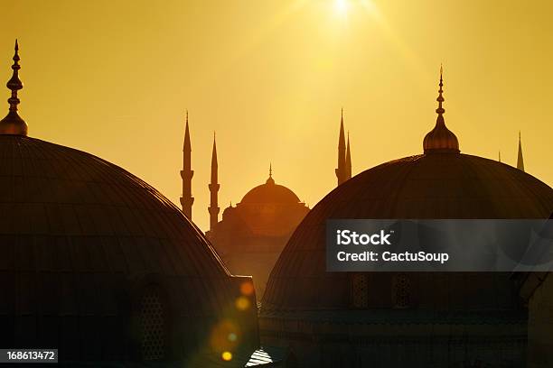 Photo libre de droit de Silhouette De La Mosquée Bleue banque d'images et plus d'images libres de droit de Mosquée - Mosquée, Istanbul, Mosquée Bleue
