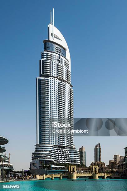 초현대적 Office Building 고층 건물에 대한 스톡 사진 및 기타 이미지 - 고층 건물, 두바이, 부르즈 칼리파