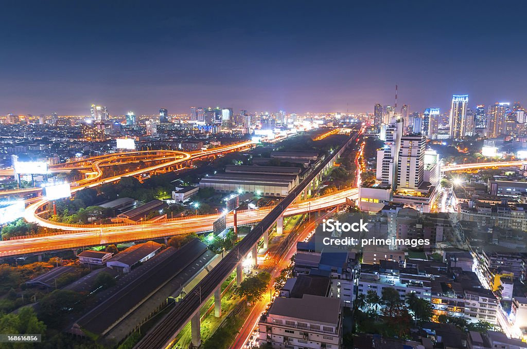 Vista aérea vista da cidade na Ásia - Foto de stock de Ajardinado royalty-free