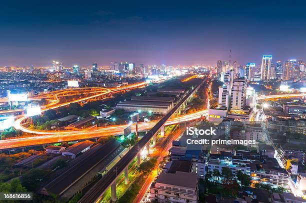 Foto de Vista Aérea Vista Da Cidade Na Ásia e mais fotos de stock de Ajardinado - Ajardinado, Alto - Descrição Geral, Apartamento
