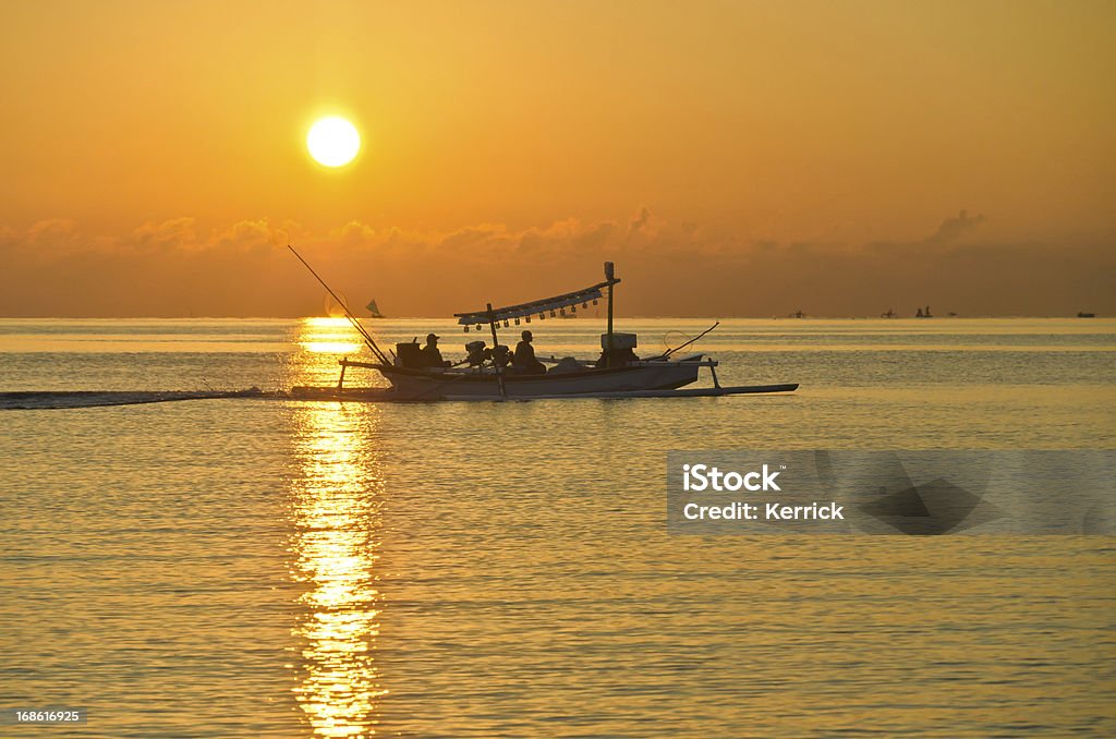 Jukung der Fischer in Bali bei Sonnenaufgang - Lizenzfrei Alt Stock-Foto