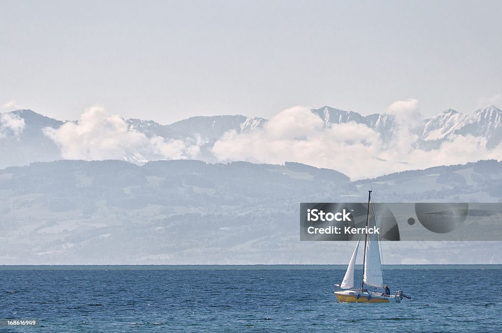 Blick auf Lake Constance zu den Alpen mit Schnee bedeckt - Lizenzfrei Bodensee Stock-Foto