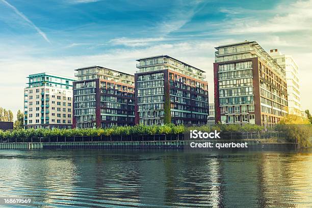 Apartmenthäuserblocks Stockfoto und mehr Bilder von Wohnung - Wohnung, Berlin, Wohngebäude-Innenansicht