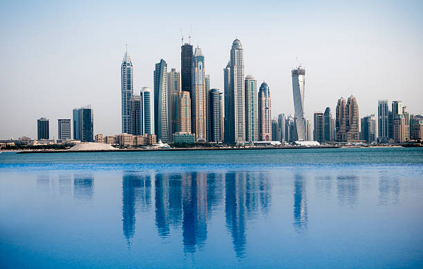 街の景観 - dubai wide angle lens apartment architecture ストックフォトと画像