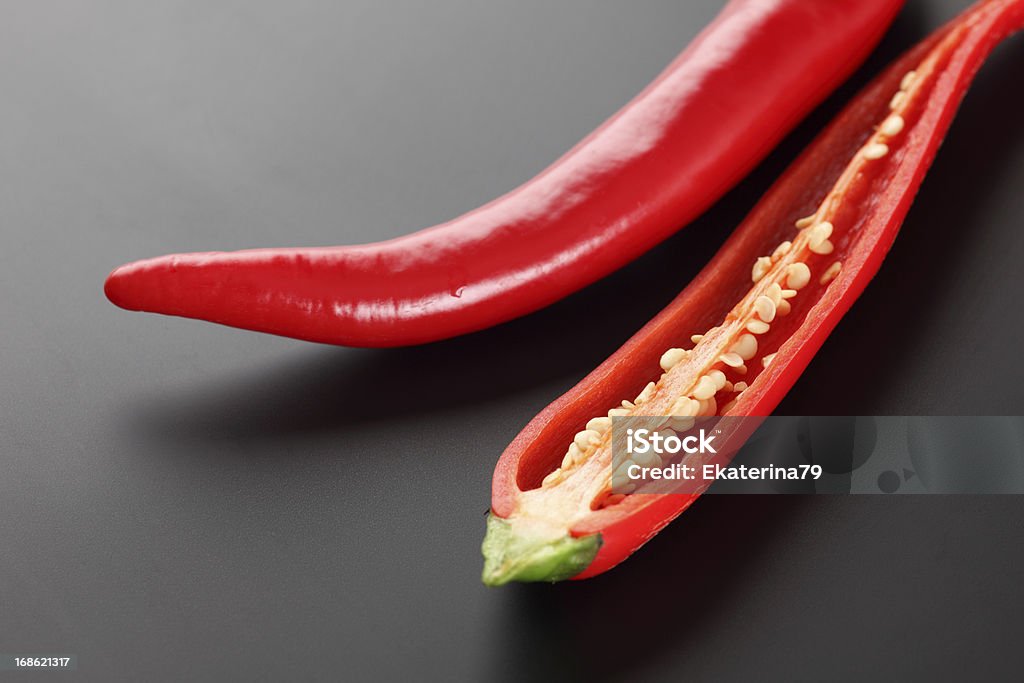 Czerwony chili peppers - Zbiór zdjęć royalty-free (Bez ludzi)