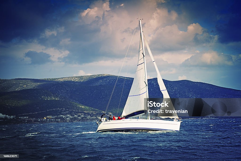 Squadra di vela per yacht e le tempeste - Foto stock royalty-free di Andare in barca a vela