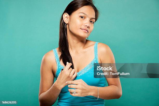 Filipino Mujer Foto de stock y más banco de imágenes de 20 a 29 años - 20 a 29 años, 20-24 años, Adulto