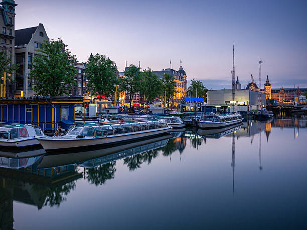 istock Amsterdam Gracht Twilight Scene 168626737