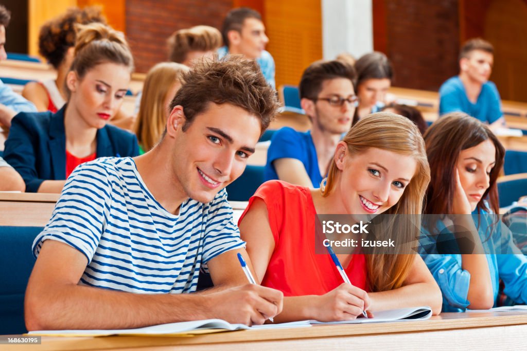 Studente in Aula universitaria - Foto stock royalty-free di 20-24 anni