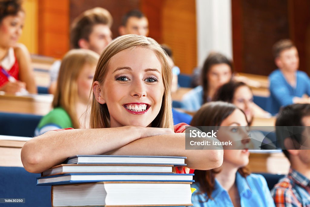 Alegre Estudiante - Foto de stock de 20-24 años libre de derechos