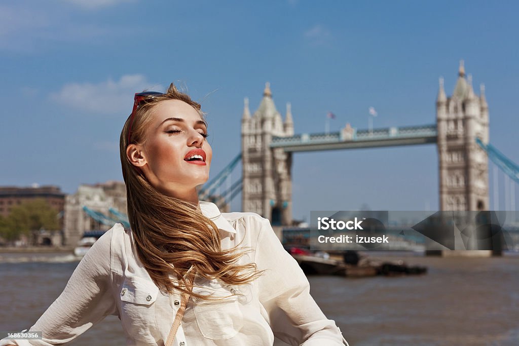 Красивые Лондон туристических - Стоковые фото 20-24 года роялти-фри