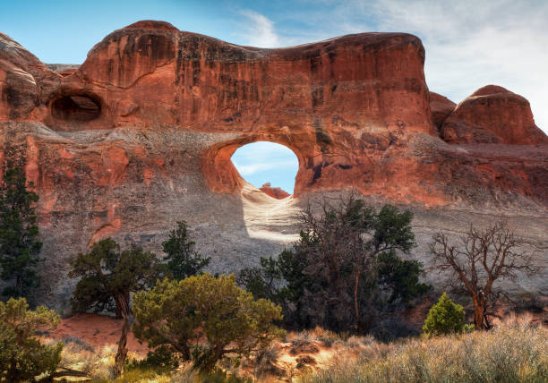 istock Tunnel Arch, Devils Garden, Arches National Park, Utah, USA 168634720