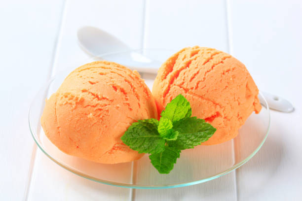 istock Scoops of ice cream 168635280