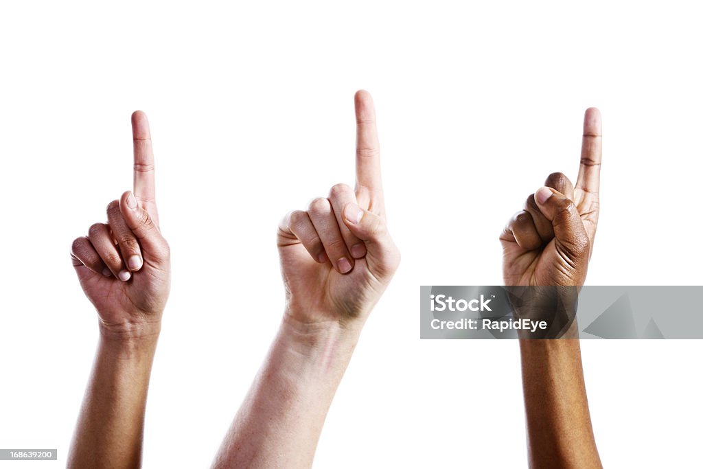 Tres manos hembra mixtos momento con total confianza hacia arriba - Foto de stock de Indicar libre de derechos