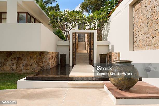 Villa No Tropics - Fotografias de stock e mais imagens de Luxo - Luxo, Moderno, Casa de Campo - Estrutura construída
