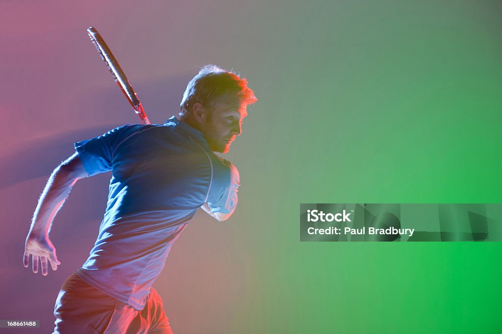 Raqueta de tenis de balanceo - Foto de stock de 25-29 años libre de derechos