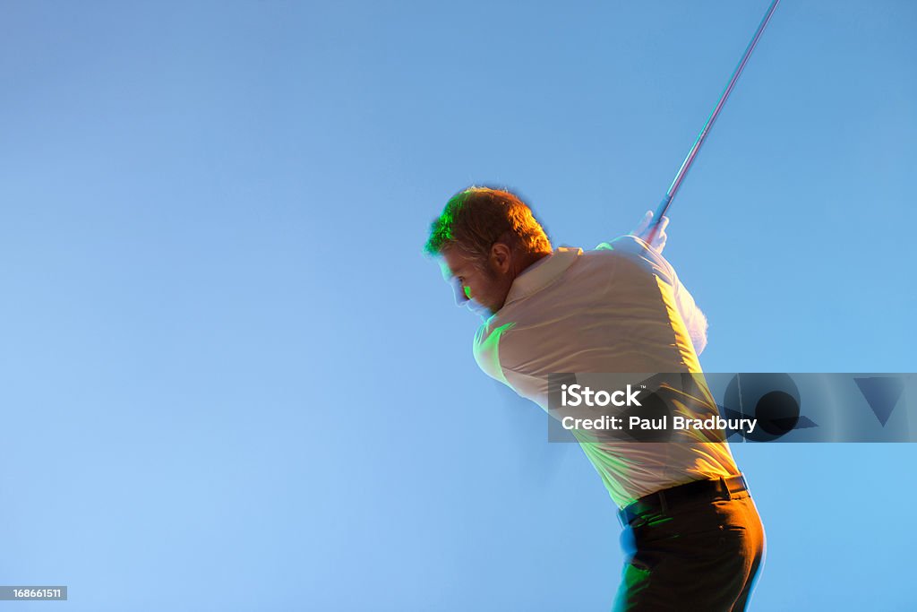Vista offuscata Giocatore di golf club di vento - Foto stock royalty-free di 25-29 anni