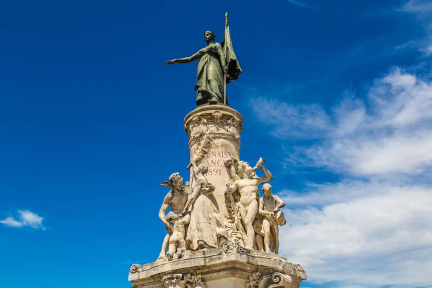istock The Monument du Comtat in Avignon 1686833985