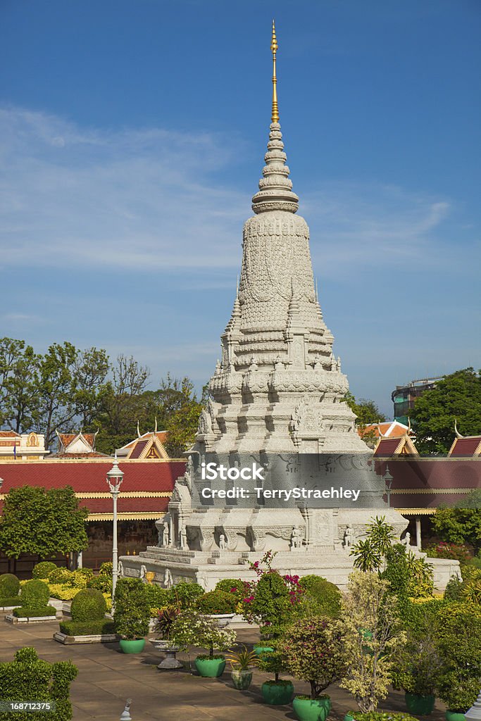 Stupa di HM di Ang Doung con letto King size - Foto stock royalty-free di Asia