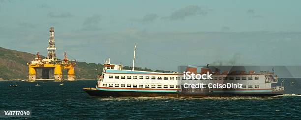 Fähre In Der Bucht Von Guanabara Stockfoto und mehr Bilder von Bohranlage - Bohranlage, Bohrinsel, Brasilien