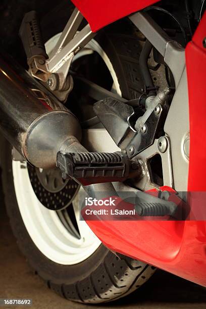Motore Moto Dettagli - Fotografie stock e altre immagini di Acciaio - Acciaio, Composizione verticale, Fanale posteriore