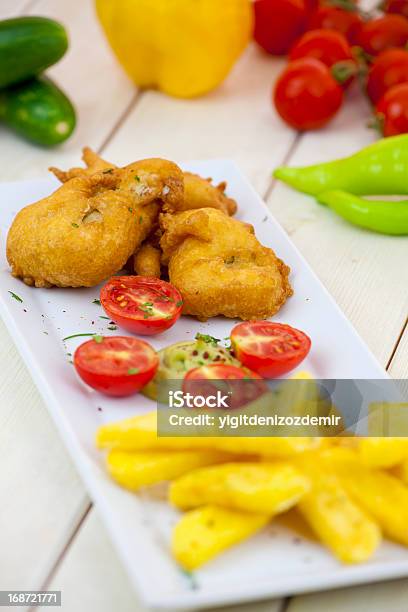 Frango Frito - Fotografias de stock e mais imagens de Acompanhamento - Acompanhamento, Almoço, Amarelo