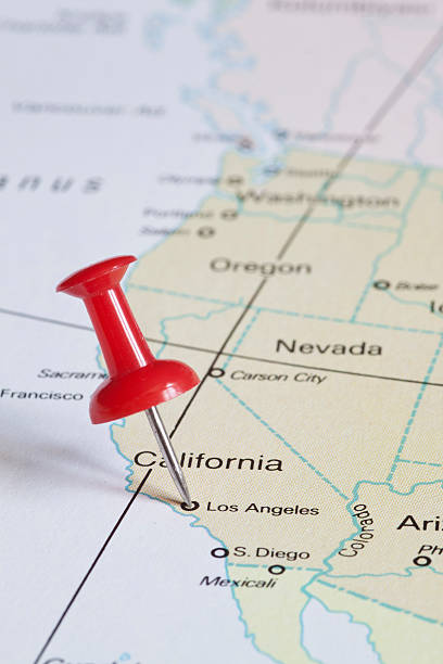 istock traveling in the report 168725379