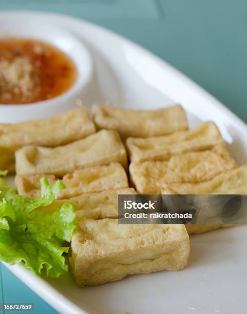 Tofu Auf Gericht Stockfoto und mehr Bilder von Asiatische Kultur - Asiatische Kultur, Braun, Chinesische Küche