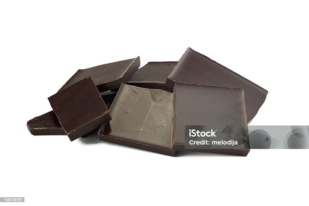 Pilha de Pedaços de Chocolate isolado no fundo branco. - Royalty-free Apara de Chocolate Foto de stock