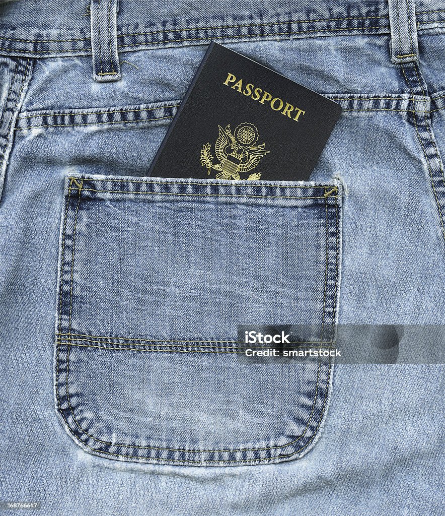 Passaporte no bolso Jeans XXXL - Royalty-free Acabado Foto de stock