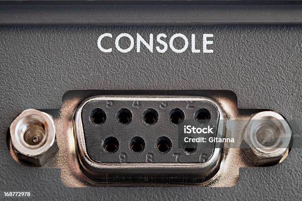 Foto de Conector De Console e mais fotos de stock de Cabo de conexão de rede - Cabo de conexão de rede, Comunidade, Conexão