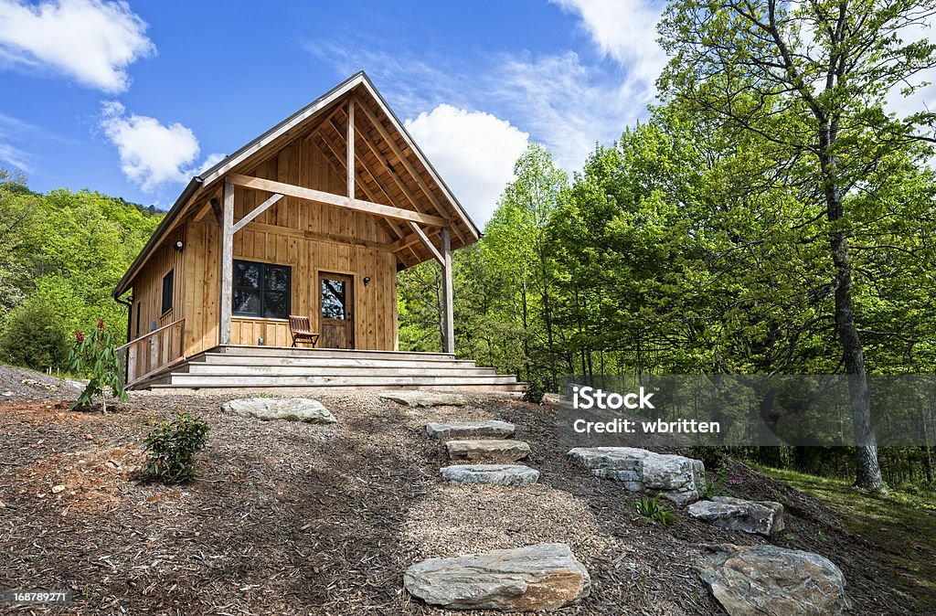 Rustikalen Hütte in den Blue Ridge Mountains - Lizenzfrei Wohnhaus Stock-Foto