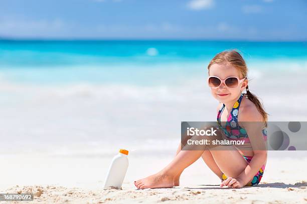 Foto de Proteção Solar e mais fotos de stock de Beleza - Beleza, Beleza natural - Natureza, Bronzeado