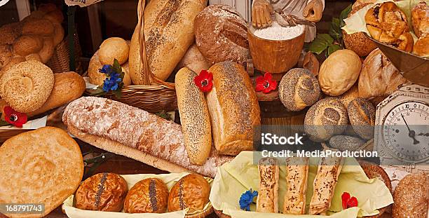Alte Bäckerei Street Anzeige Stockfoto und mehr Bilder von Arrangieren - Arrangieren, Auslage, Backen